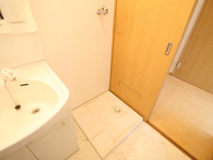 物件内観写真19　(洗濯機置場)