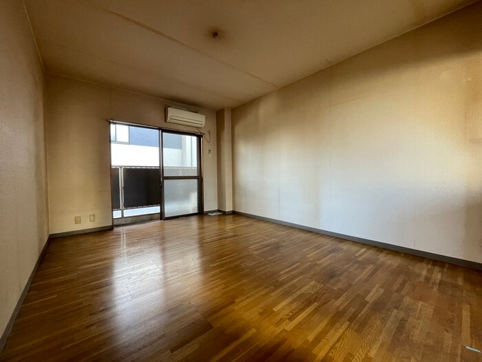 物件内観写真13　(居室)