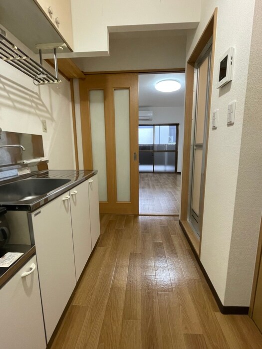 物件内観写真18　(廊下)