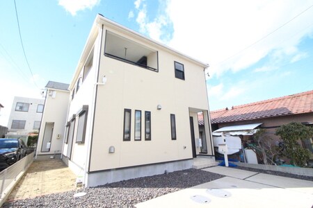 北名古屋市薬師寺山浦戸建外観写真