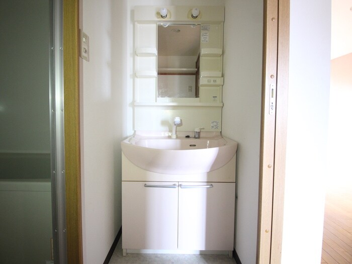 物件内観写真12　(洗面)