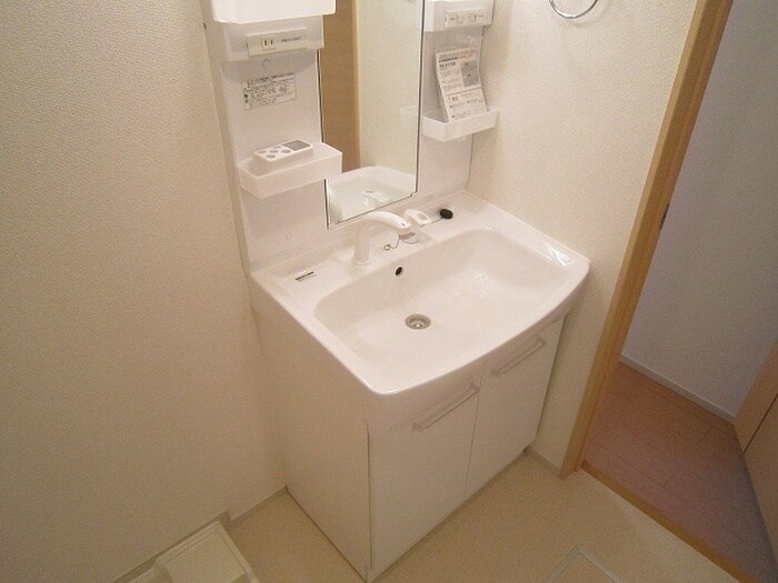 物件内観写真12　(洗面)