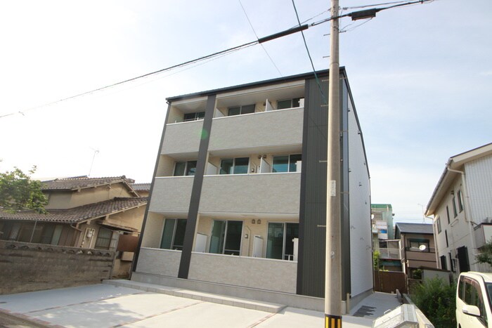 物件外観写真2　(外観写真)