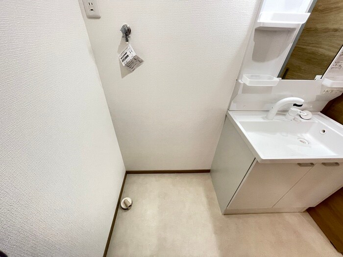 物件内観写真15　(洗濯機置場)