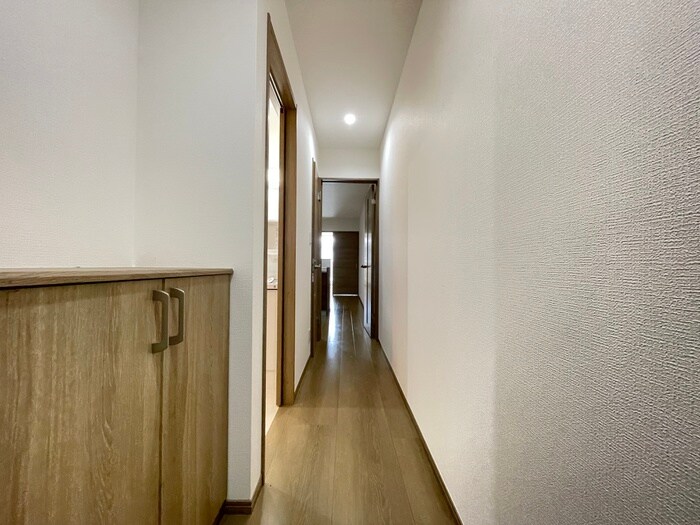 物件内観写真16　(廊下)