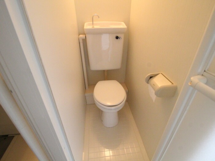 物件内観写真12　(トイレ)