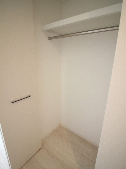 物件内観写真11　(収納)