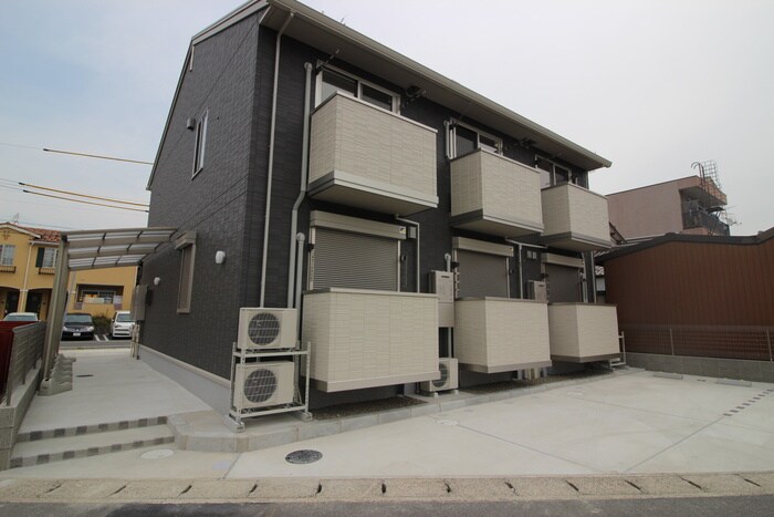 物件外観写真5　(外観写真)