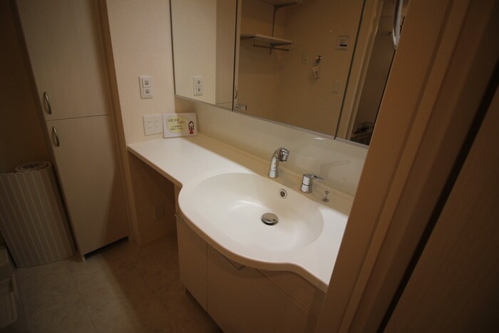 物件内観写真11　(洗面)