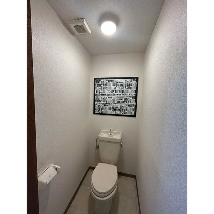 物件内観写真11　(トイレ)