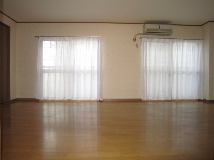 物件内観写真18　(居室)