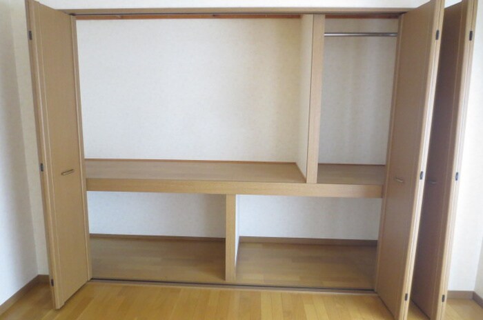物件内観写真22　(収納)