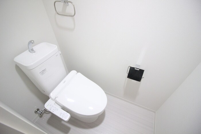 物件内観写真10　(トイレ)