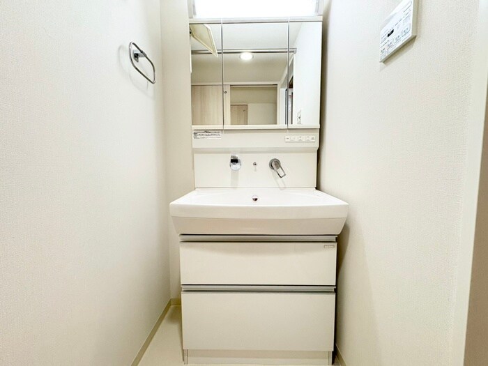 物件内観写真12　(洗面)