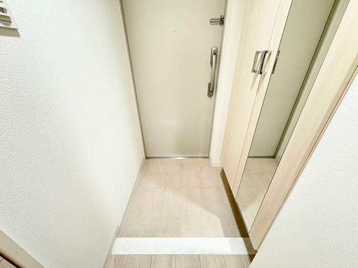 物件内観写真14　(玄関)