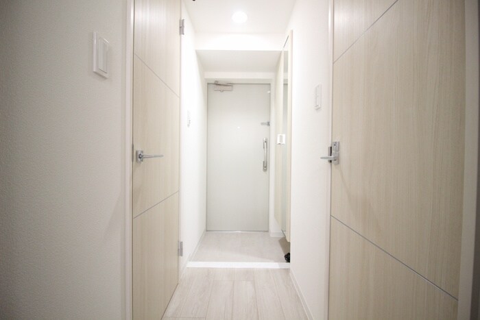 物件内観写真16　(玄関)