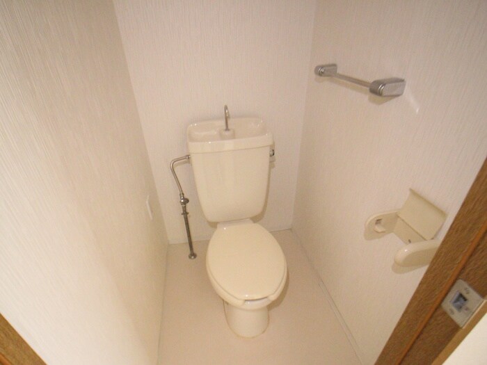 物件内観写真15　(トイレ)