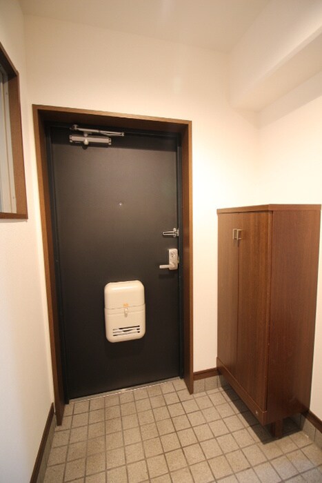 物件内観写真21　(玄関)