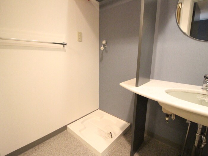 物件内観写真13　(洗濯機置場)