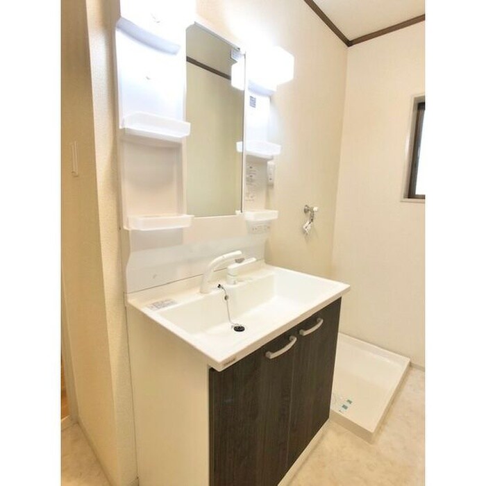 物件内観写真9　(洗面)