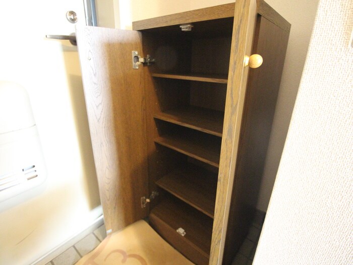 物件内観写真16　(靴箱)