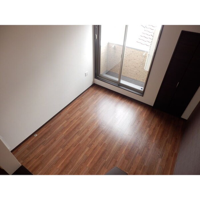 物件内観写真3　(居室)