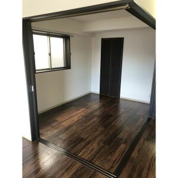 物件内観写真11　(居室)