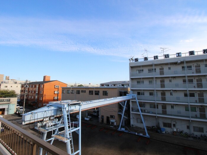 物件内観写真16　(室内からの展望)