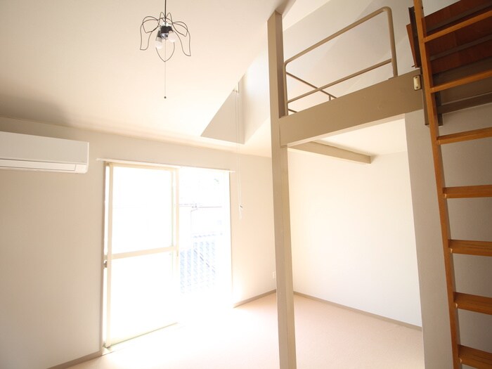 物件内観写真8　(居室)