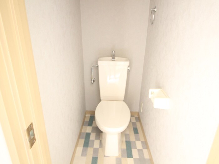 物件内観写真12　(トイレ)