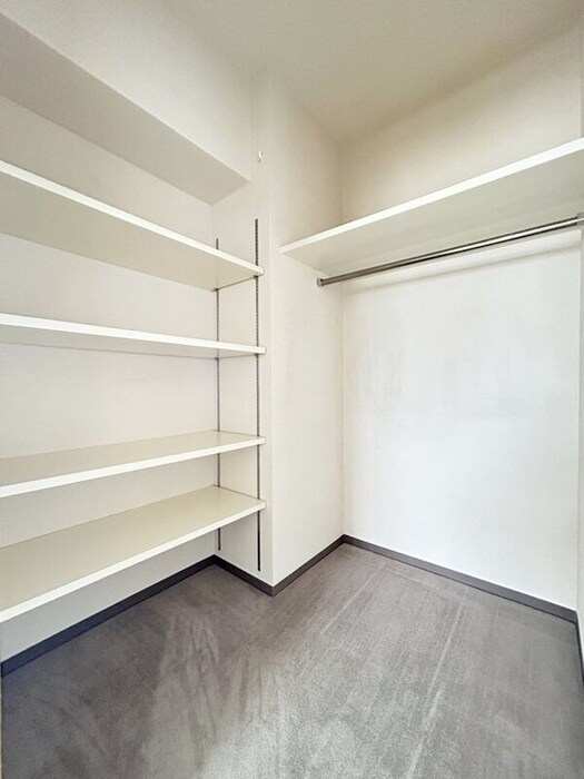 物件内観写真16　(収納)