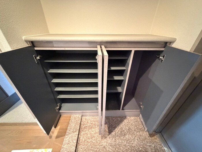 物件内観写真19　(靴箱)