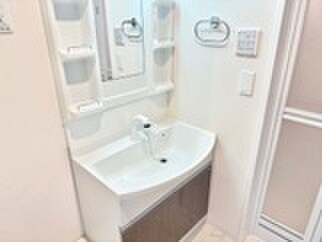 物件内観写真9　(洗面)