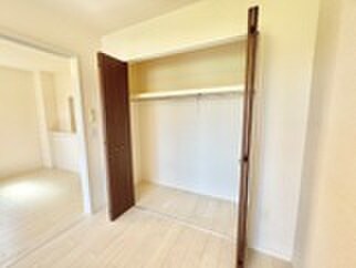 物件内観写真18　(収納)