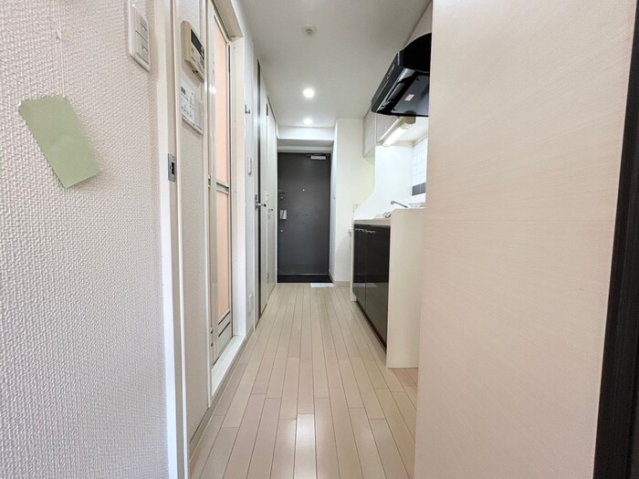 物件内観写真18　(廊下)