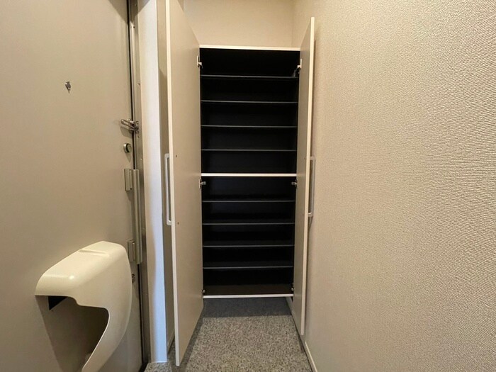 物件内観写真17　(靴箱)