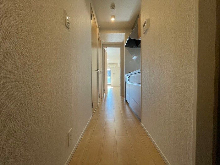 物件内観写真18　(廊下)