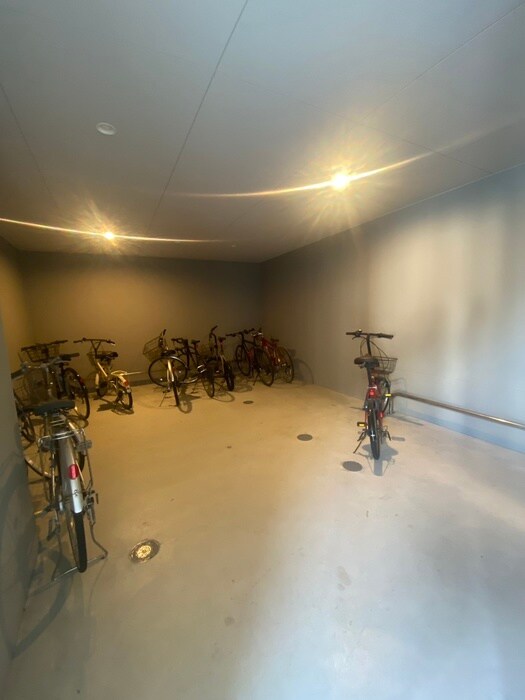 物件外観写真3　(駐車場)