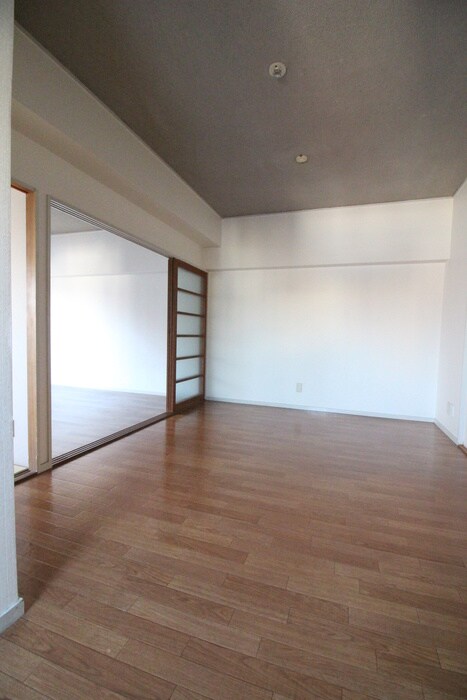 物件内観写真5　(居室)