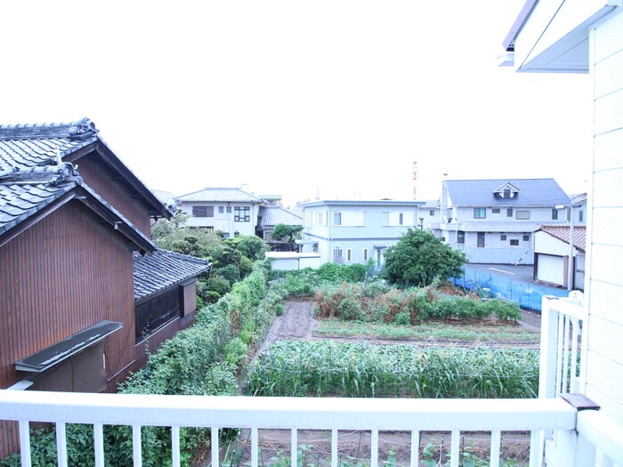 物件内観写真15　(室内からの展望)