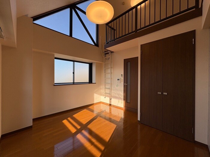 物件内観写真7　(居室)