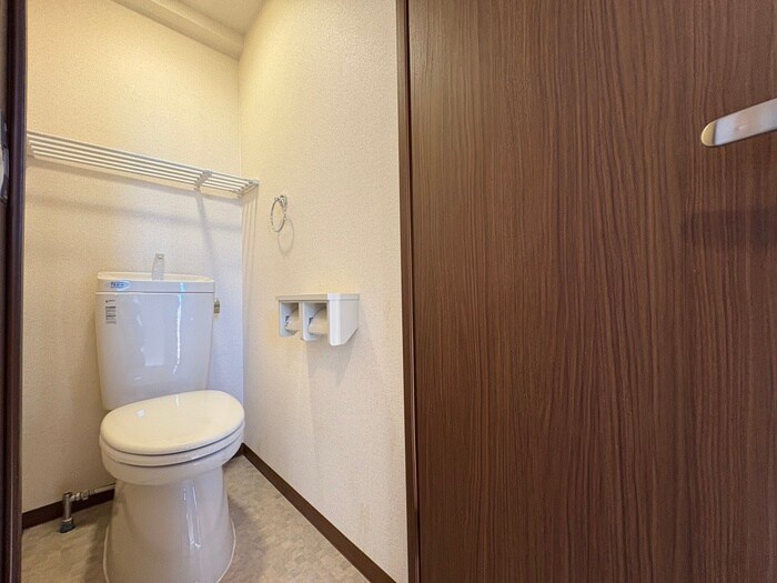 物件内観写真13　(トイレ)