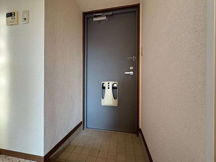 物件内観写真19　(玄関)