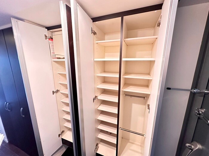 物件内観写真18　(靴箱)