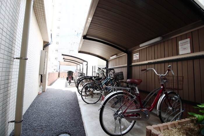 物件外観写真5　(駐輪場)