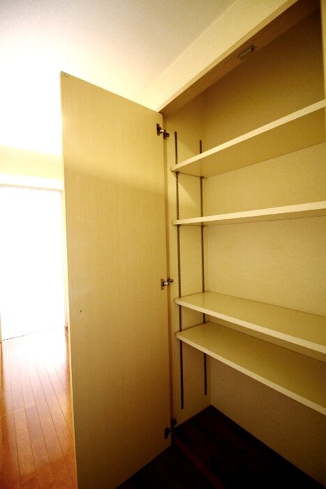 物件内観写真20　(収納)