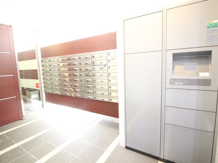 物件外観写真4　(建物設備)