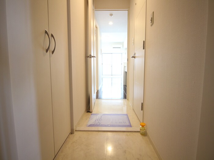 物件内観写真14　(玄関)