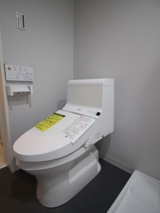 物件内観写真15　(トイレ)