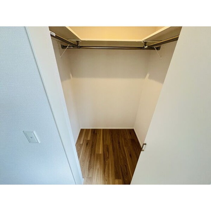 物件内観写真7　(収納)